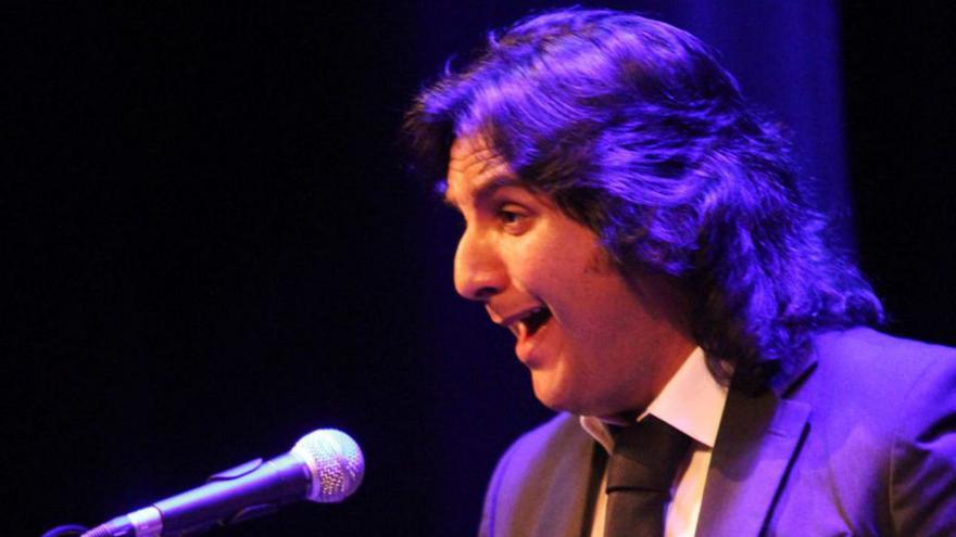 Anthony Reyes Singer El cantaor Antonio Reyes participa en la zambomba del Ramos