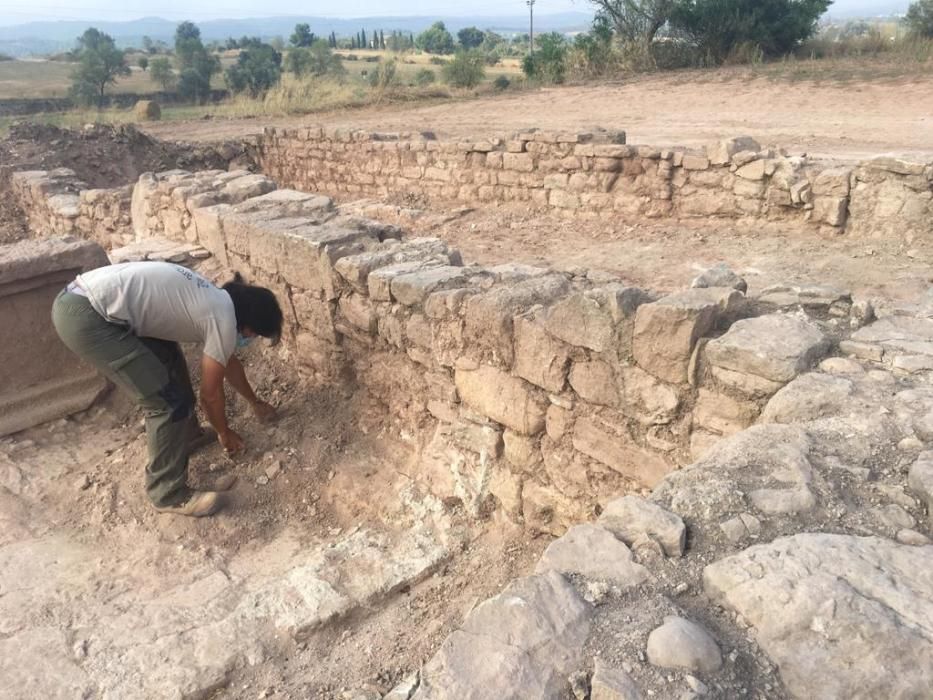 Restes arqueològiques trobades als plans de Santa Caterina