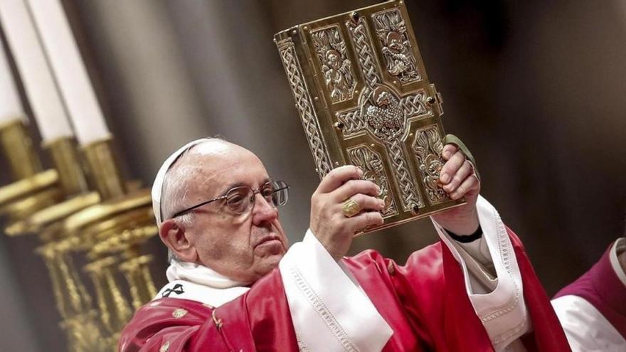 El Papa pide al clero que renuncie a las propiedades no vinculadas al culto