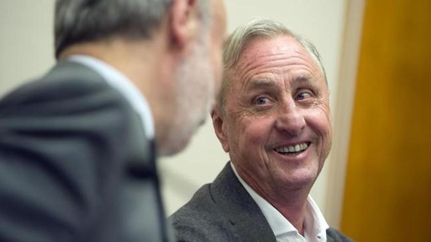 Cruyff, sobre el cáncer: &quot;Ahora mismo tengo la sensación de ir ganando 2-0 en la 1ª parte&quot;