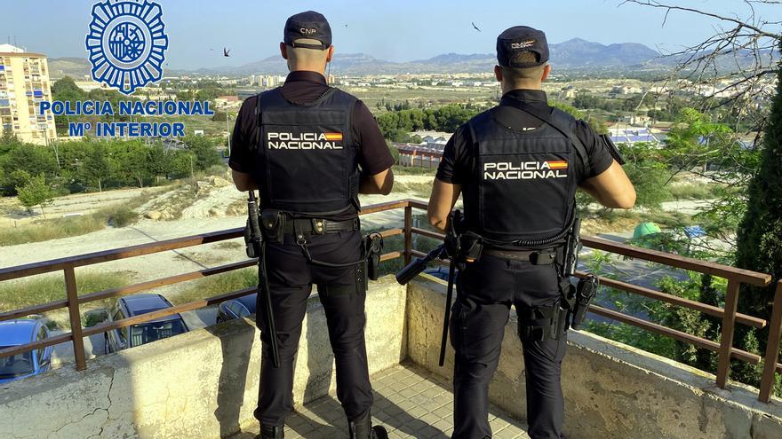El ladrón efímero: da un tirón a una mujer en la Zona Norte de Alicante y es detenido a los pocos minutos