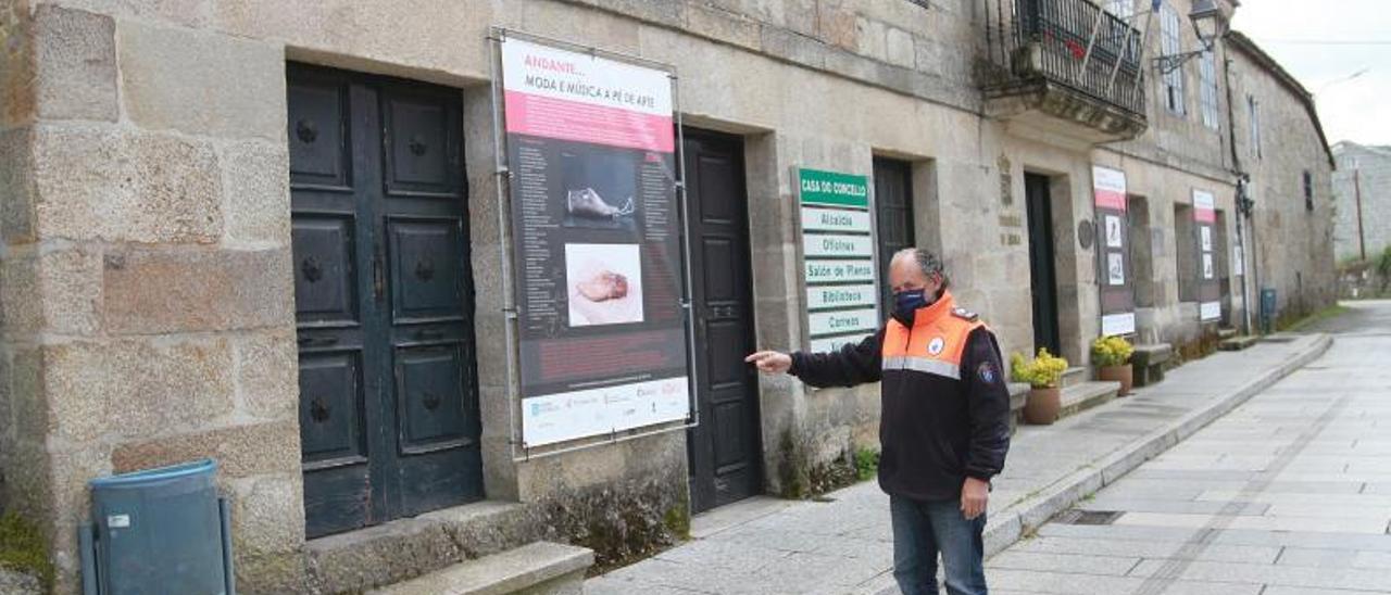 En Xunqueira de Ambía, como en otros municipios sin bancos, la idea es instalar un cajero en el bajo de la Casa do Concello. // IÑAKI OSORIO