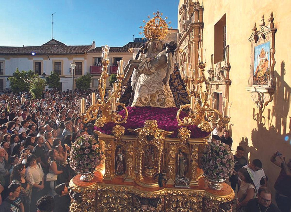 Imagen de Nuestra Señora de Las Angustias.
