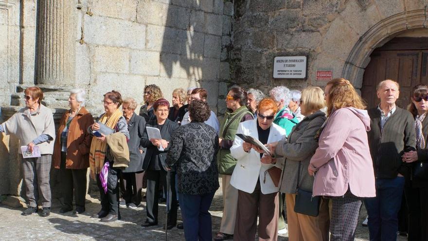 Alcañices revivió el Santo Entierro con el Yacente donado tras el fuego de 1917 por Manuel Calvo