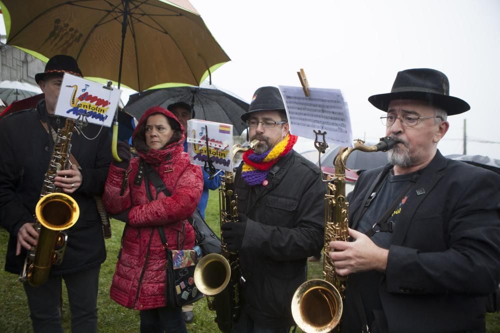 Homenaje en memoria de José Maldonado en el cementerio de La Espina, Salas