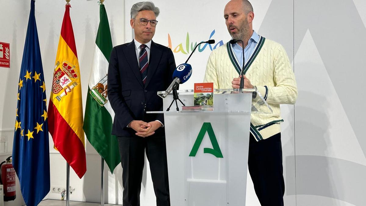 Andrés Lorite y Eduardo Lucena en la presentación del Circuito Cicloturista Alto Guadalquivir.