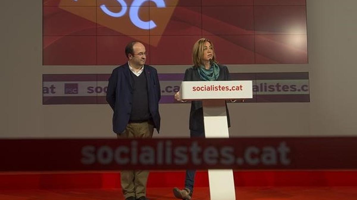 Miquel Iceta y Carme Chacón, compareciendo durante la noche electoral en la sede del PSC.