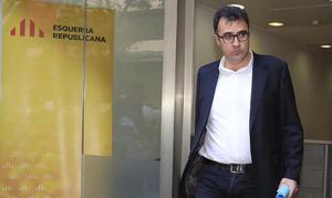 Desagradable conversa entre l’exsecretari d’Hisenda Lluís Salvadó i un altre interlocutor sobre la recerca d’una dona per a Ensenyament.