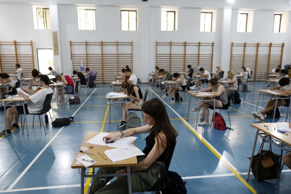 Selectividad en gimnasios, cafeterías, capillas y