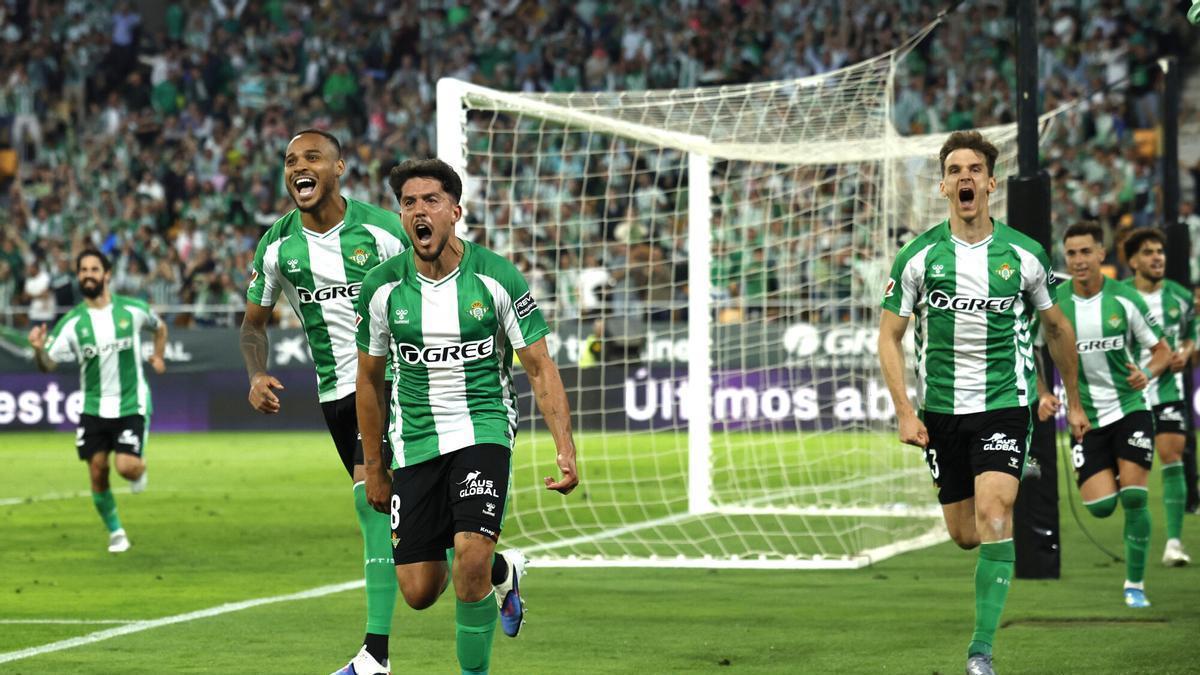 El Betis apunta a su primer fichaje para la Champions League