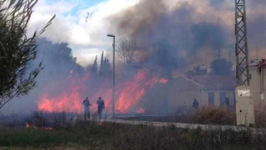 Incendio junto al IES Ingeniero de la Cierva de Patiño