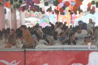 Las Hogueras más caras para el bolsillo: los hoteles suben un 40% y los restaurantes un 10%