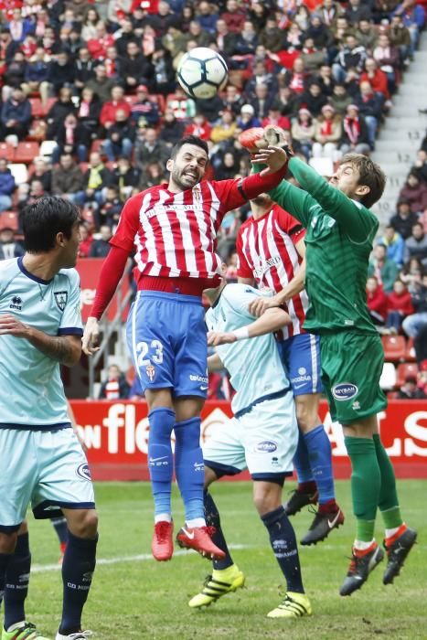 El partido entre el Real Sporting y el Numancia, en imágenes