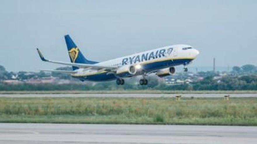 El personal de Ryanair amenaça amb una gran vaga aèria aquest estiu