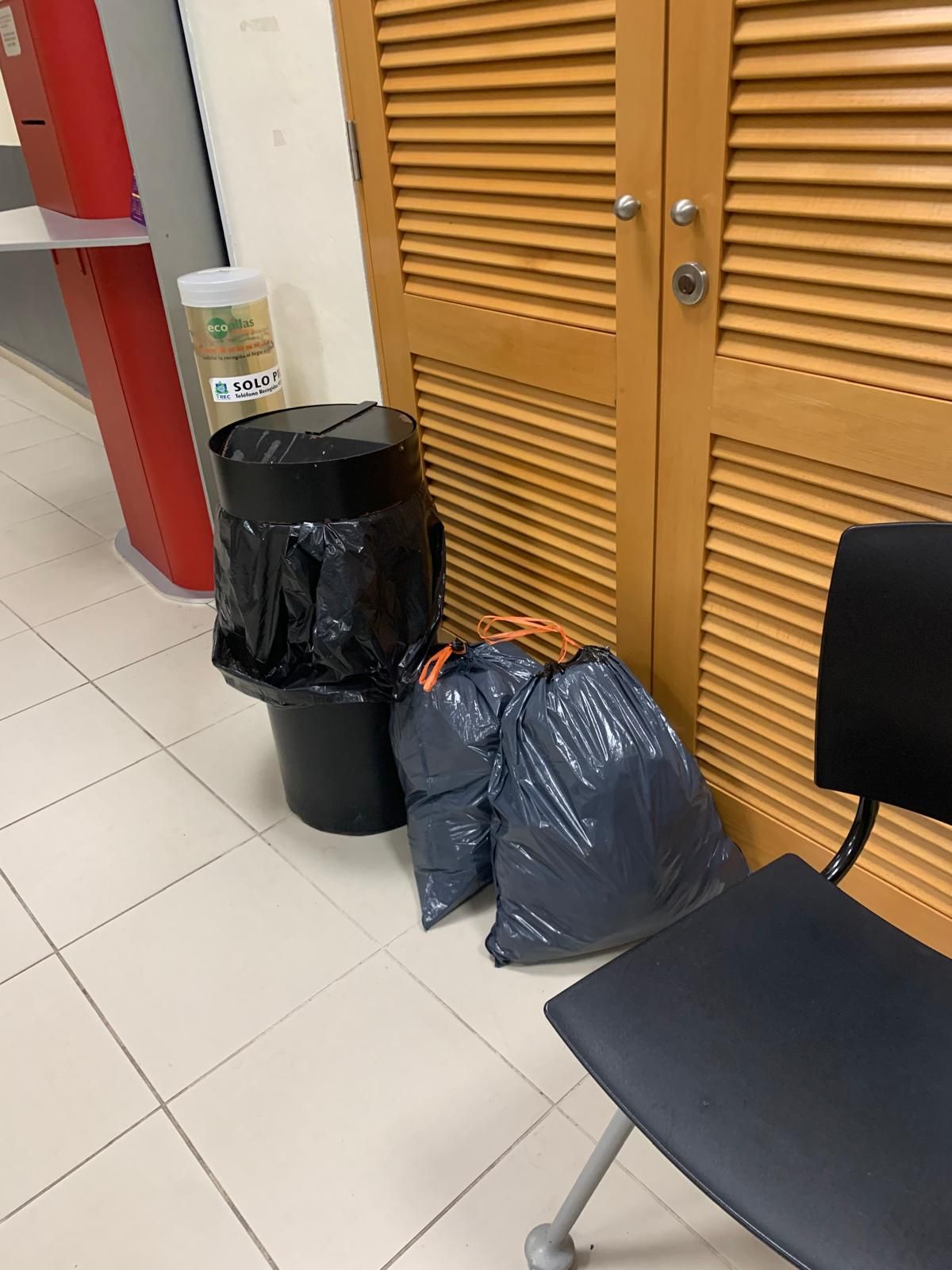 Suciedad acumulada en los juzgados de Granadilla de Abona y La Orotava