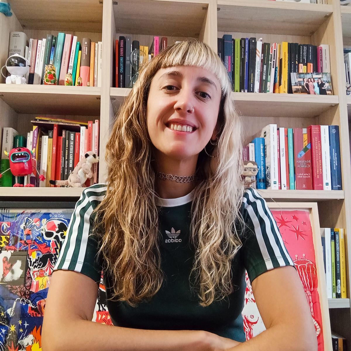 La professora de Filosofia de la Universitat Jaume I de Castelló, Maria Medina-Vicent, protagonitza la seua primera exposició fotogràfica.