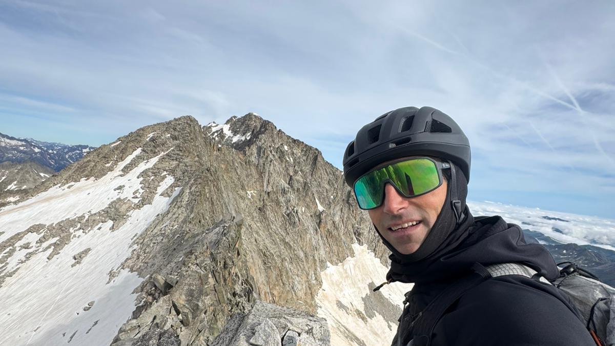 Jonatan García, por la cresta de Salenques-Tempestades