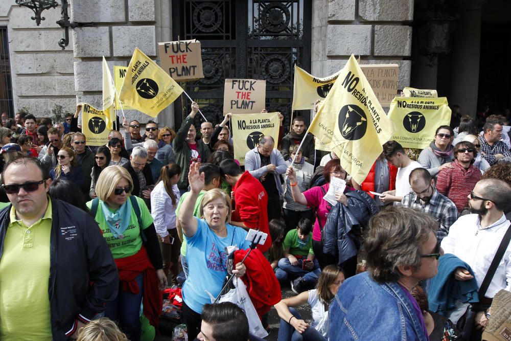 Búscate en la mascletà del 6 de marzo