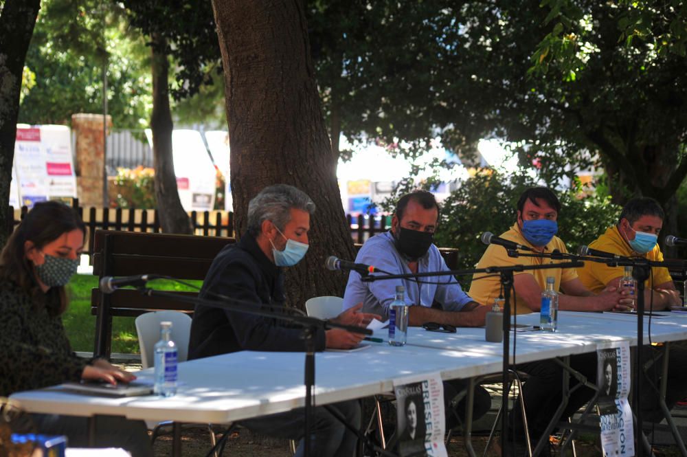 Presentación de la revista "Cen follas" en Pazo Torrado, dentro de los actos de Xironsa. / Iñaki Abella