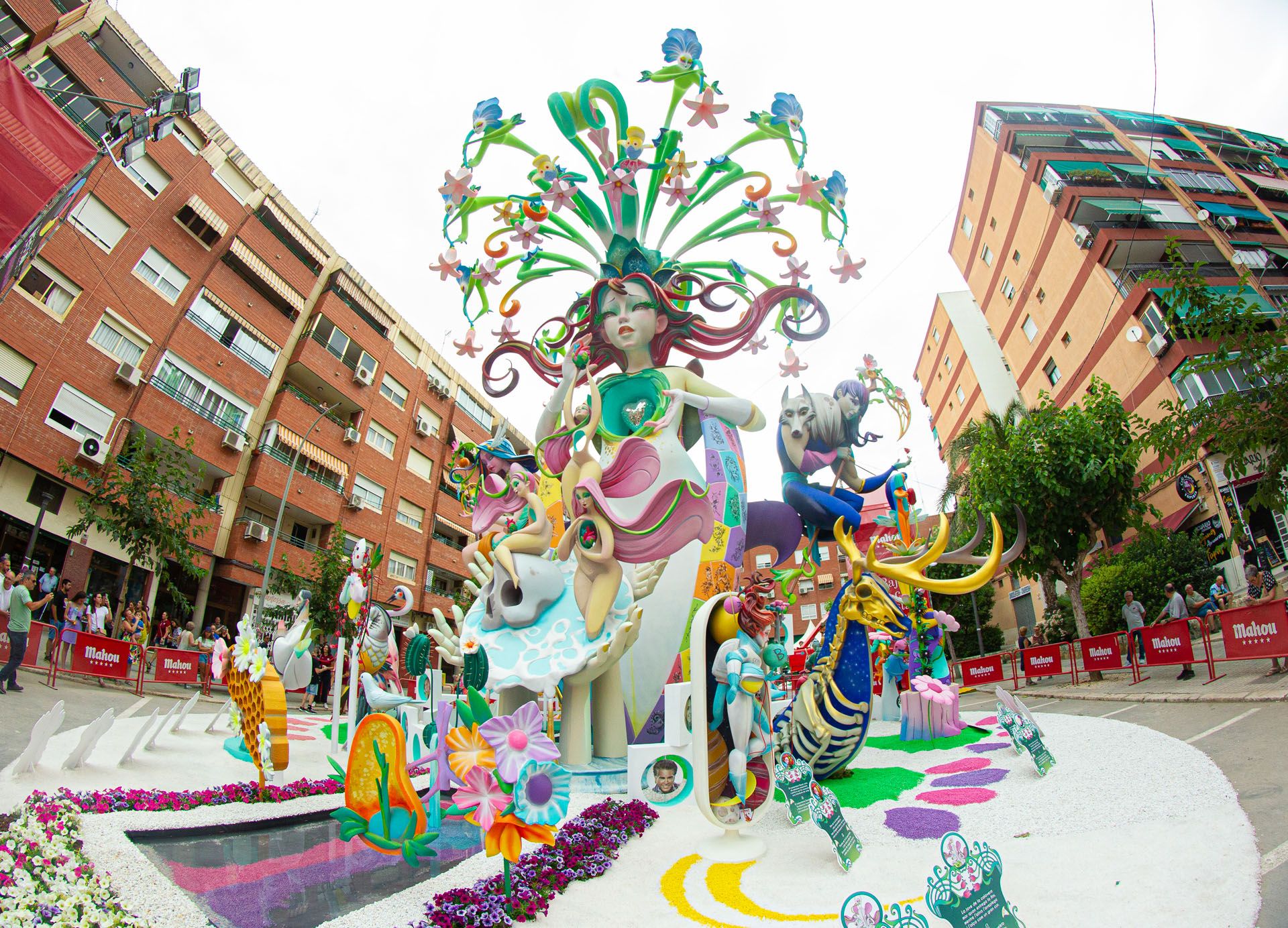 El monumento de Florida Portazgo al detalle