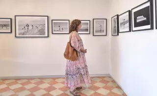Irina Zadek llena el Ajuntament Vell de Sant Francesc de sonrisas de verano