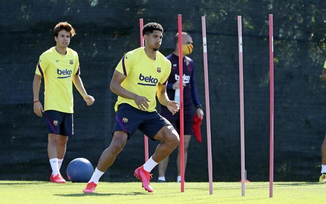 Las mascarillas de FC Barcelona protagonistas en el entreno de hoy