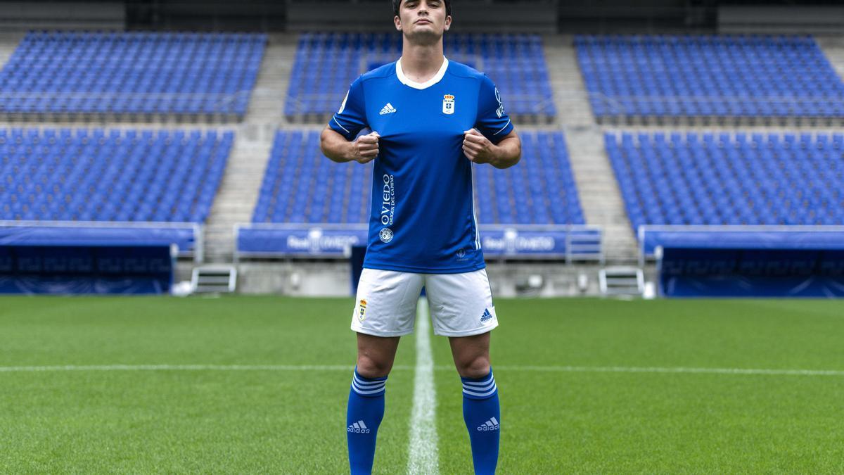 Así luce la nueva equipación del Real Oviedo