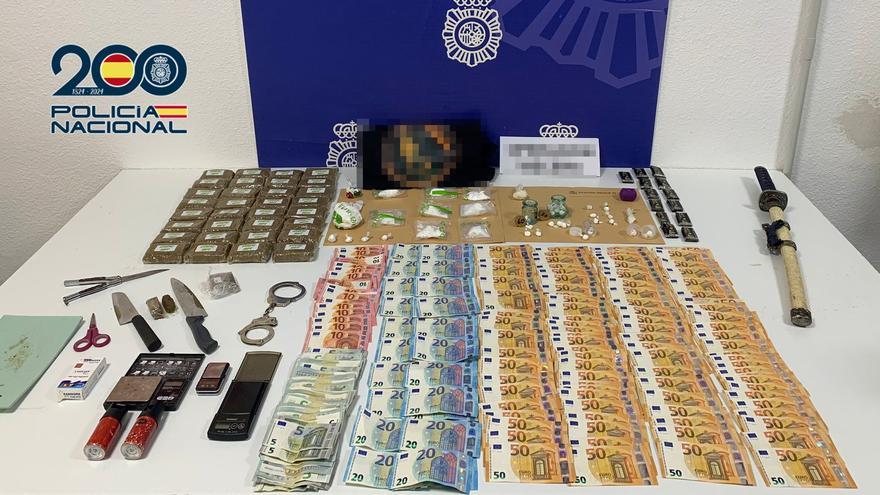 Casi cuatro kilos de drogas y 6.000 euros en metálico, intervenidos en una operación antidroga en La Laguna