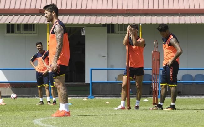 ENTRENAMIENTO DE LA UD LAS PALMAS Y ENTREVISTGA ...