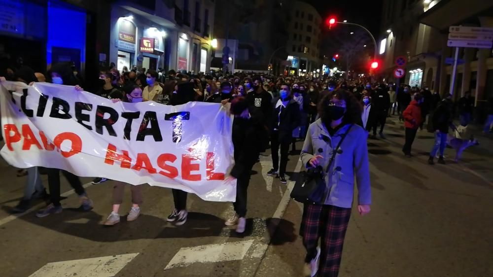 Arribada de la protesta davant dels jutjats