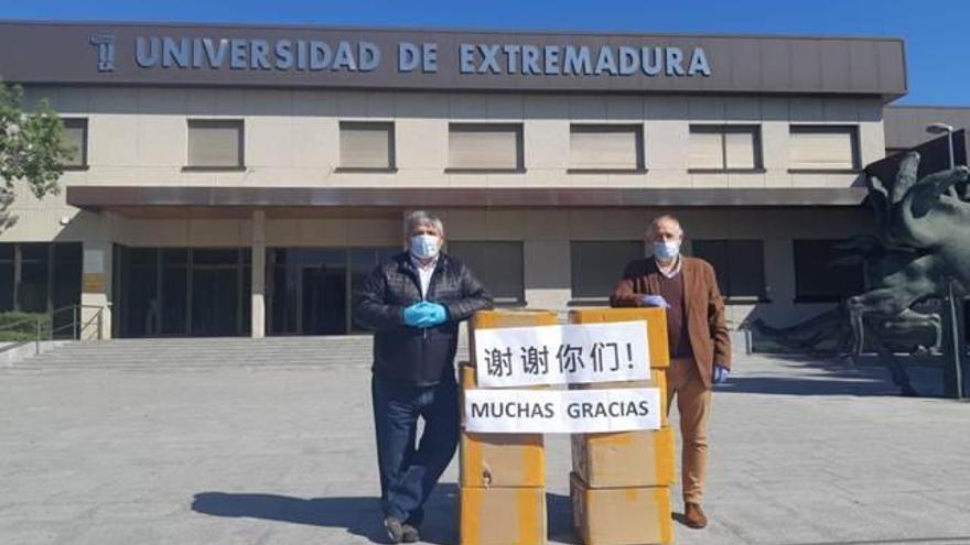 La Universidad china de Chongqing dona 20.000 mascarillas a la UEx