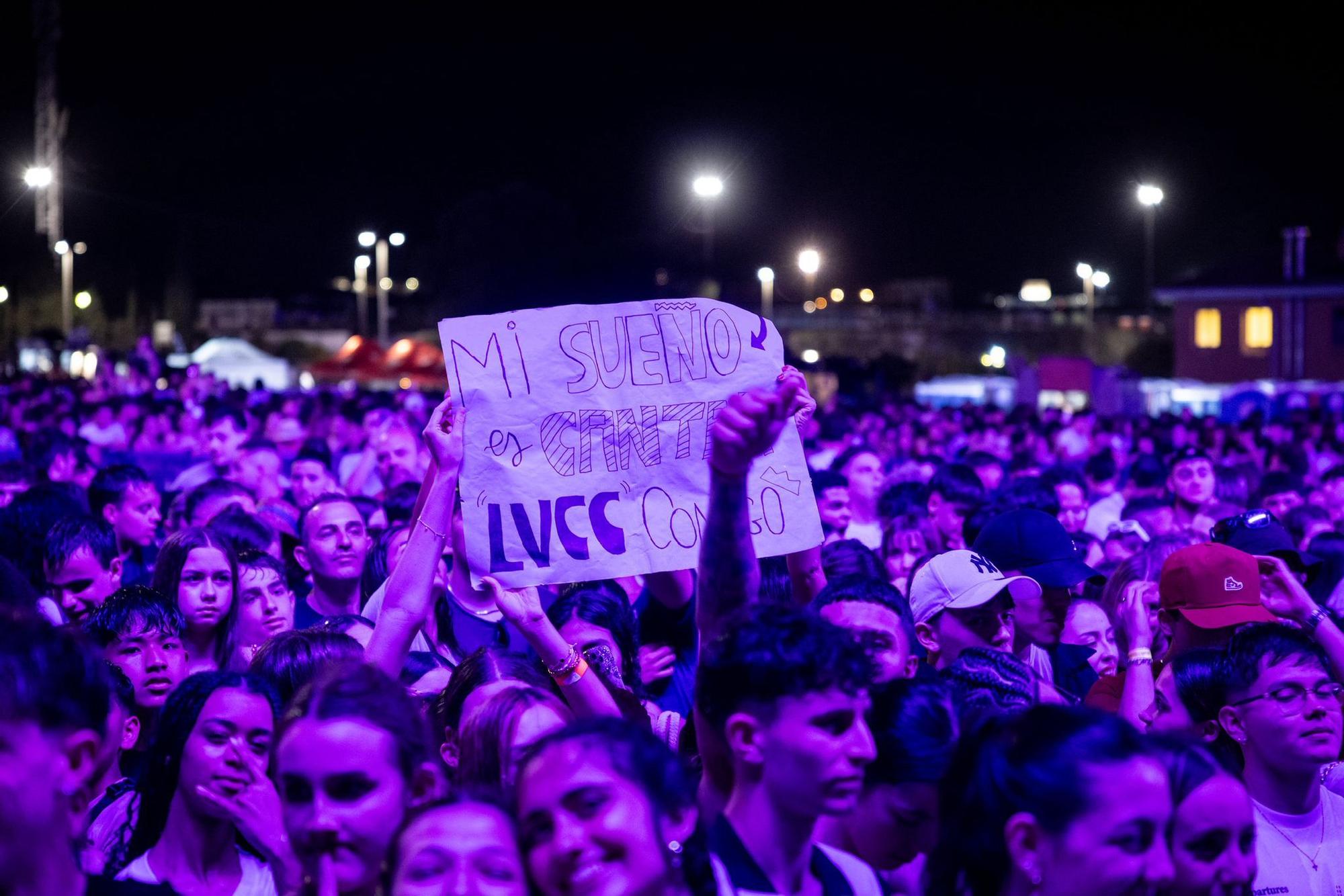 En imágenes | La Feria de Zaragoza se rinde al perreo con el reguetón de Myke Towers