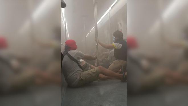 Los intoxicados en el incendio del metro de Barcelona bajaron a las vías antes que el conductor pudiera dar media vuelta