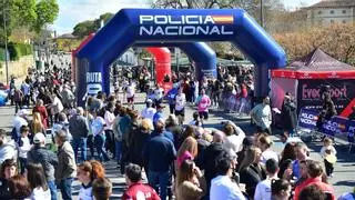 Carreras, exhibiciones y fútbol de la mano de la Policía Nacional, en Plasencia