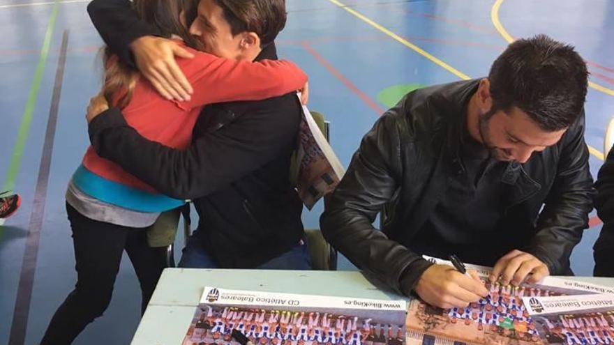 Los blanquiazules Fullana, Guasp y Amengual visitan el colegio Blai Bonet de Santanyí