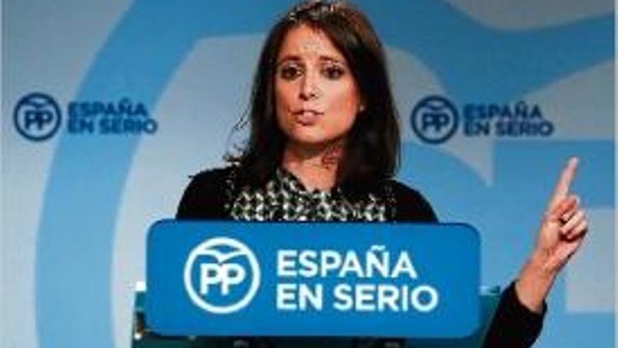 Levy va denunciar «pactes en la foscor» entre PSOE i Podem.