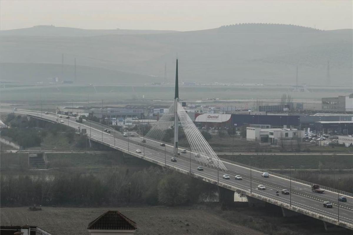 Los ingenieros de caminos andaluces alertan de recortes hasta 2018