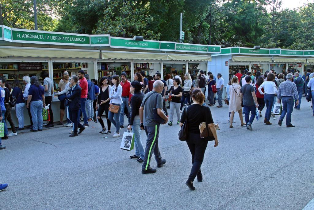La Feria del Libro de Madrid es un evento imprescindible para cualquier amante de las letras.