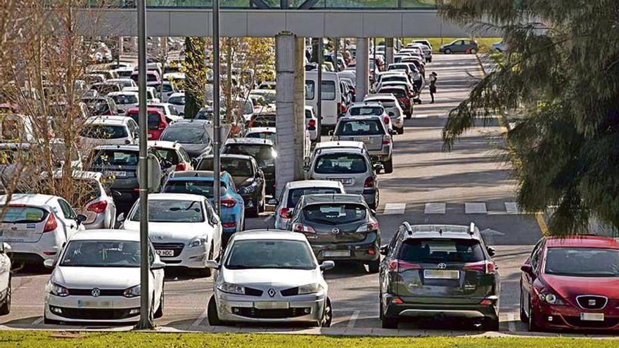 Una imagen que muestra a las claras la saturación actual del aparcamiento de Son Espases.