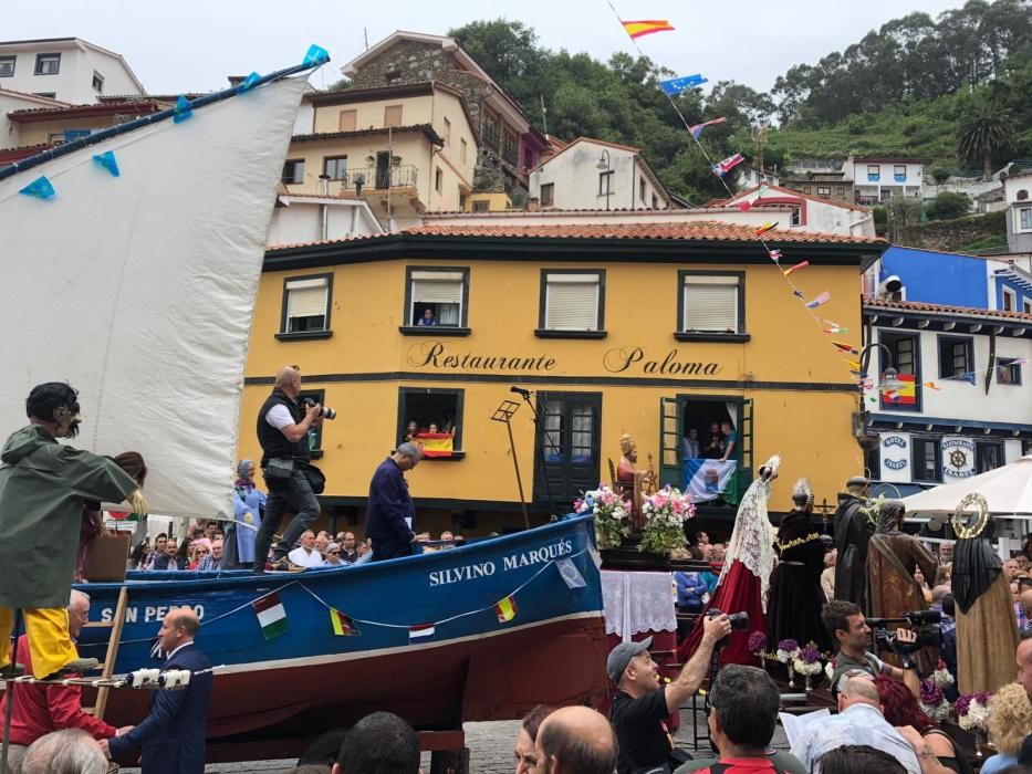 Lleno en Cudillero para escuchar el sermón de l' Amuravela