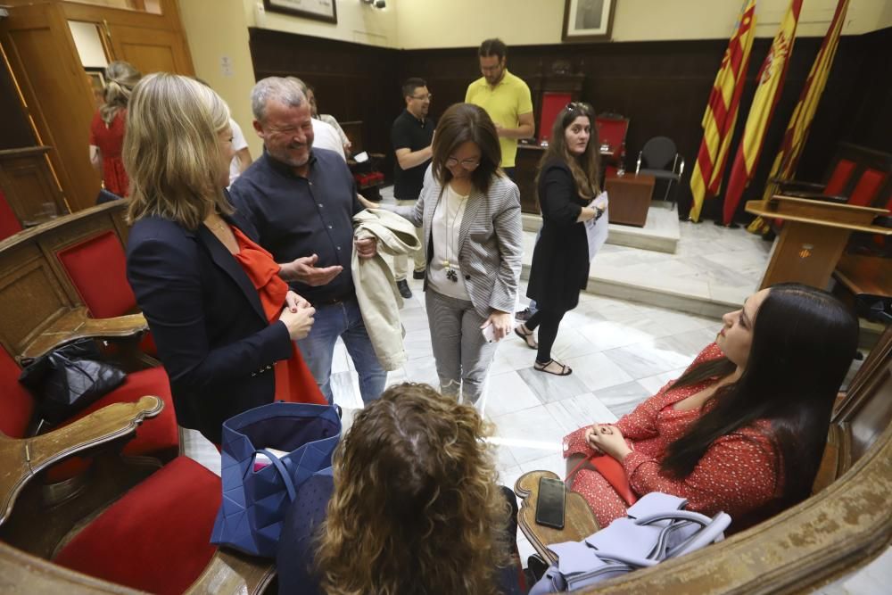 Despedidas en el salón de plenos de Sagunt