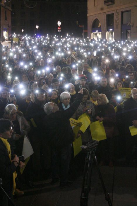 Concentració a la Plaça del Vi.