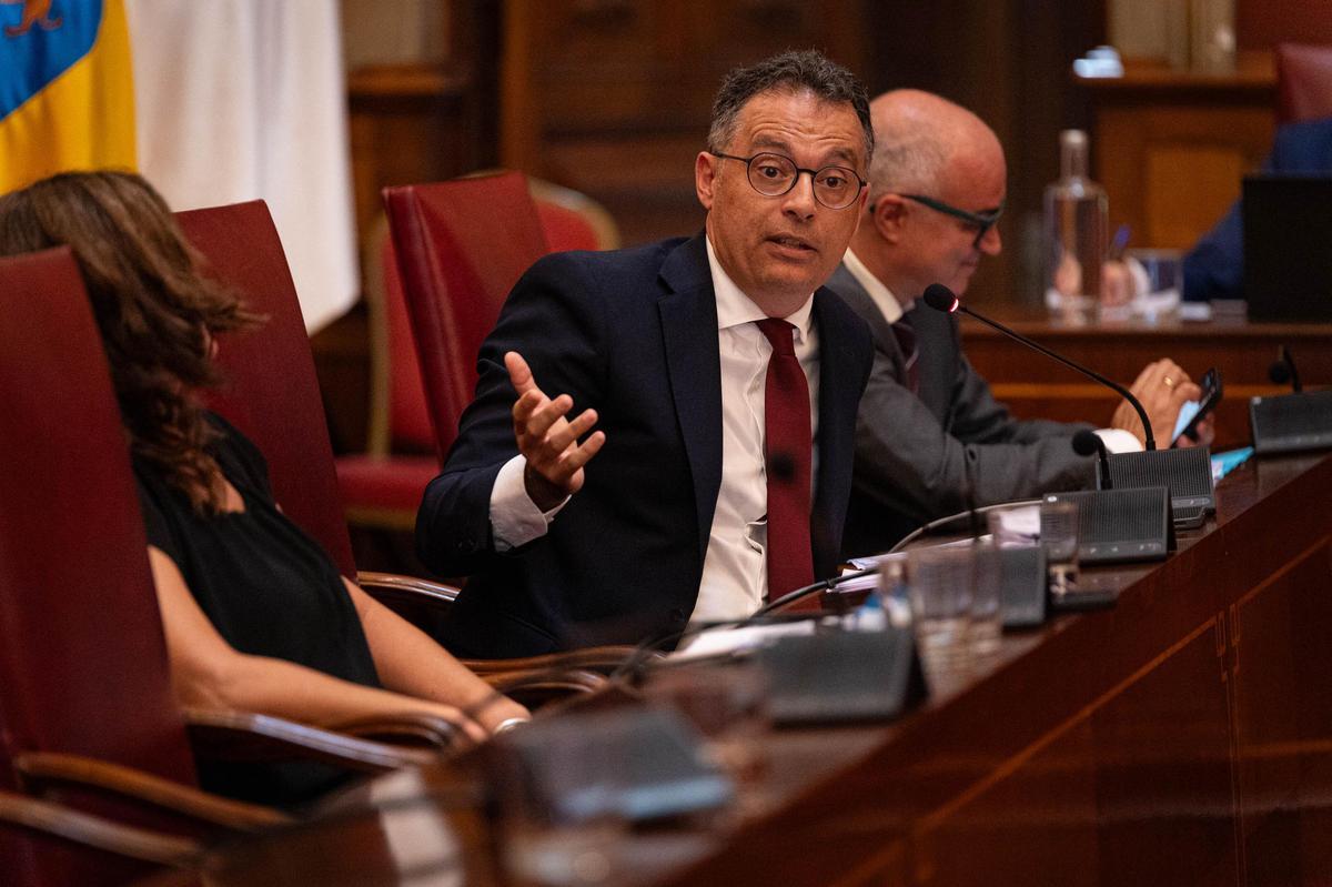 Carlos Tarife, concejal de Servicios Públicos del Ayuntamiento de Santa Cruz de Tenerife.