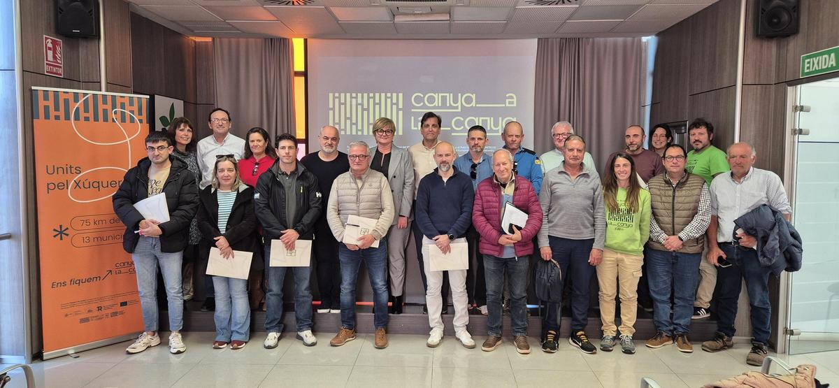 Representantes de los ayuntamiento implicados en el proyecto y de las mancomunidades.
