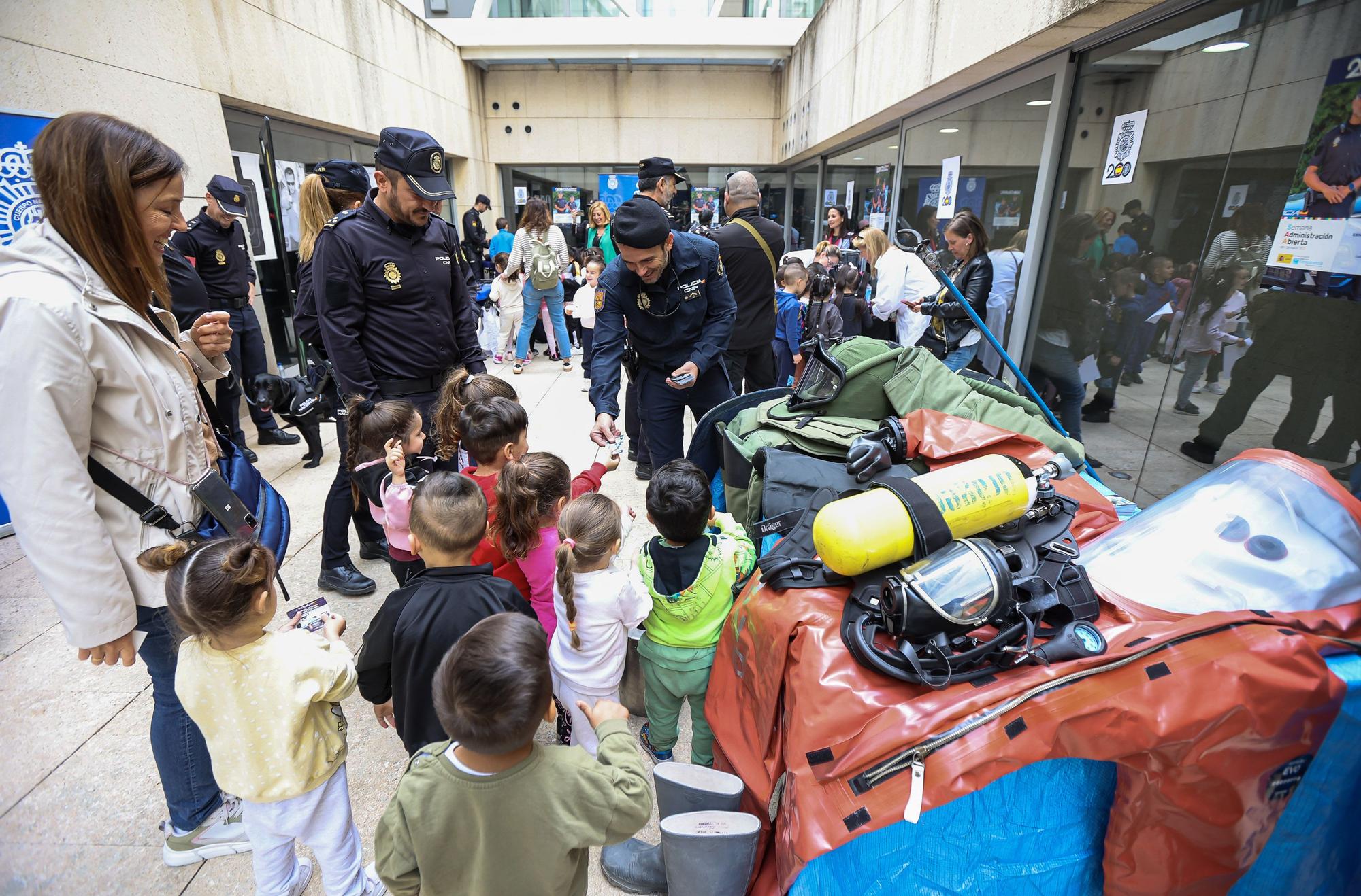 Jornada de puertas abiertas en la Comisaría Provincial