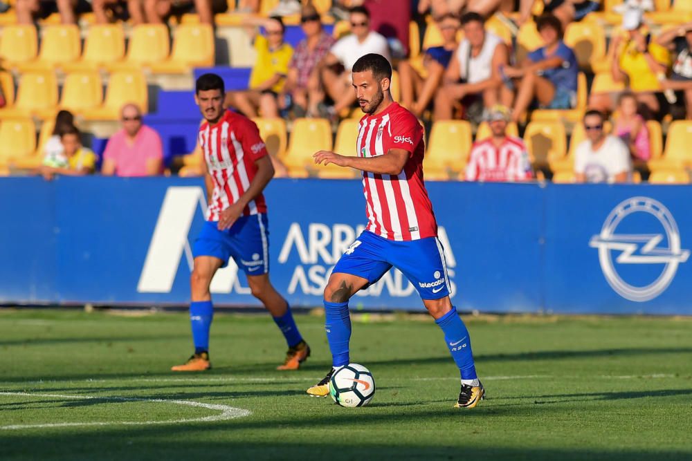 El partido entre el Alcorcón y el Sporting, en imágenes