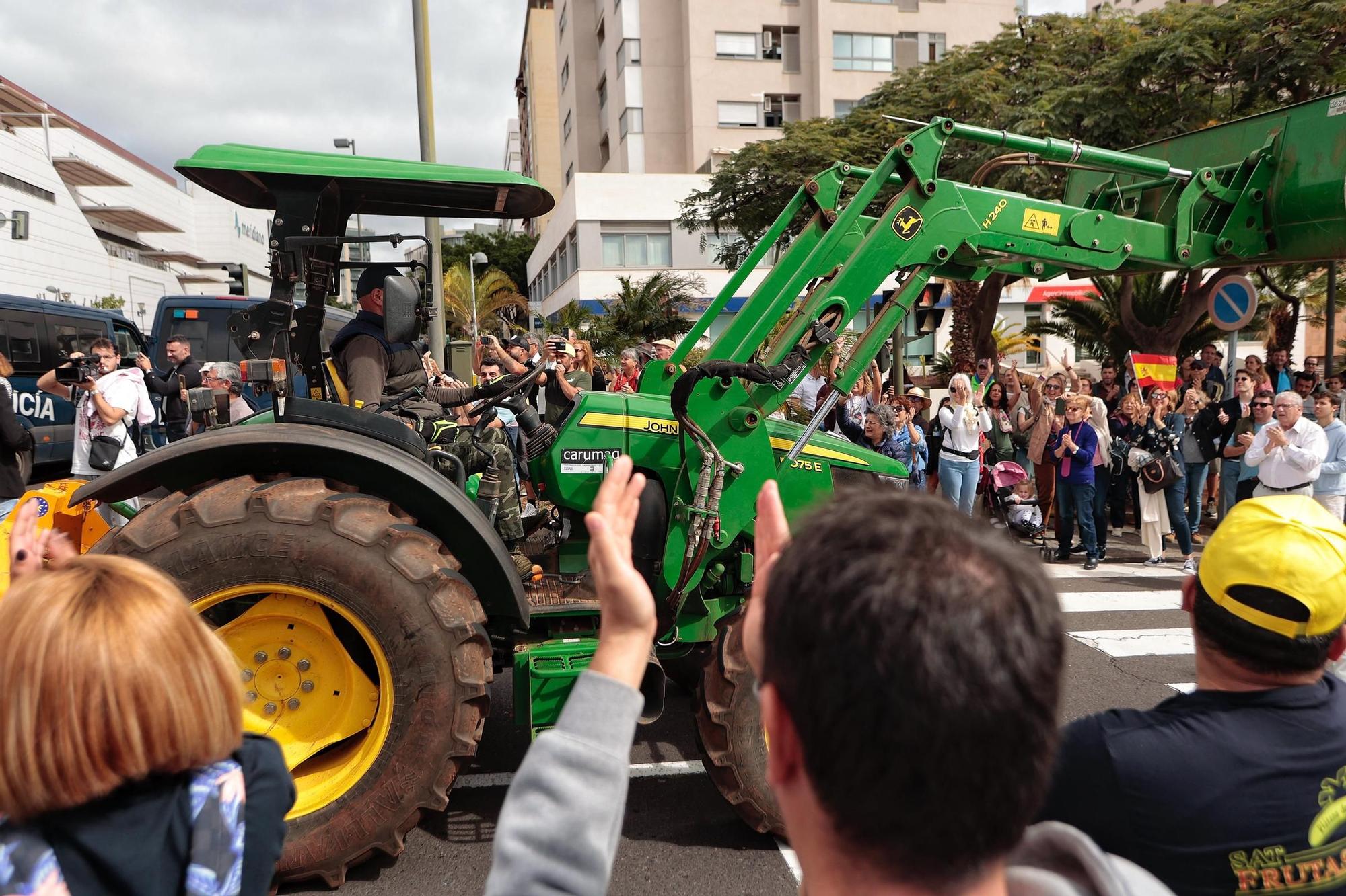 El sector agrario protesta en las calles de Santa Cruz