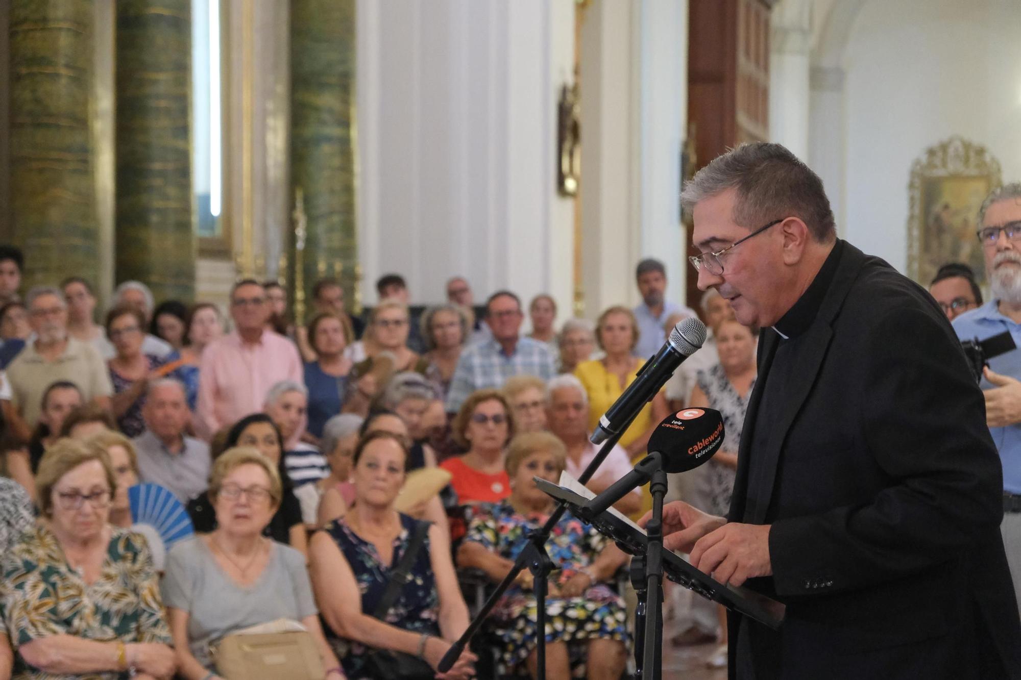 Así ha sido la presentación y bendición del restaurado Cristo de la Vida de Crevillent