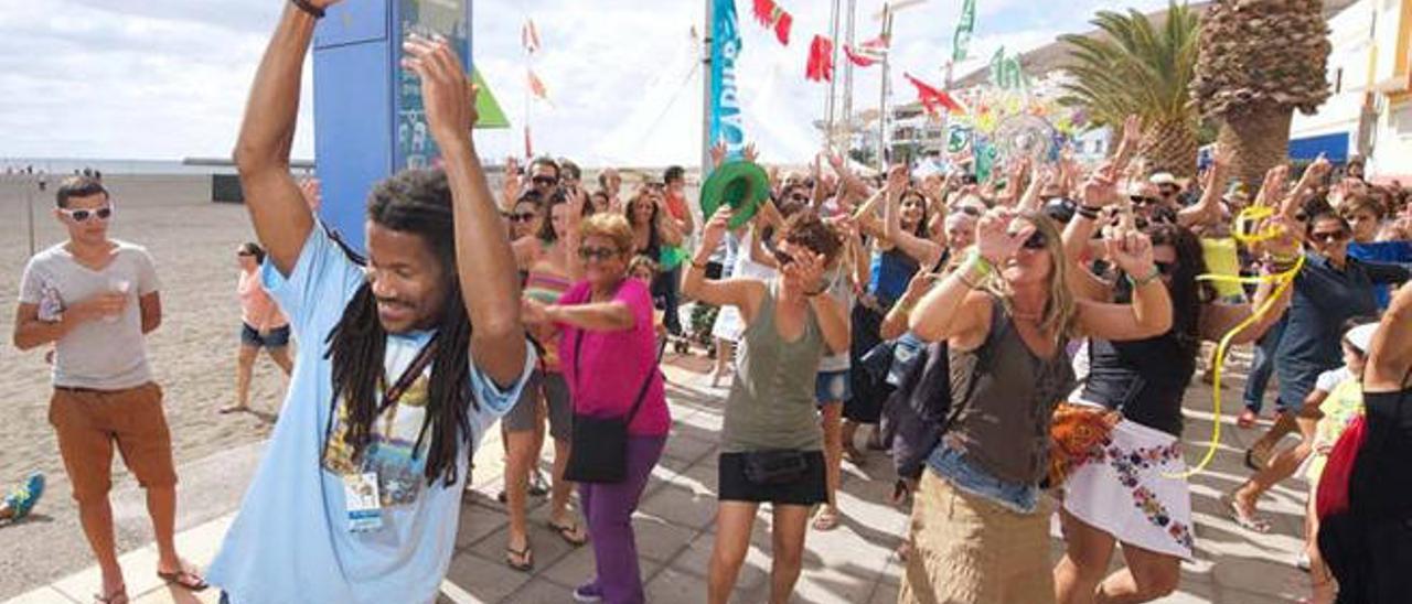 La avenida marítima del Gran Tarajal durante la última edición del Womad.