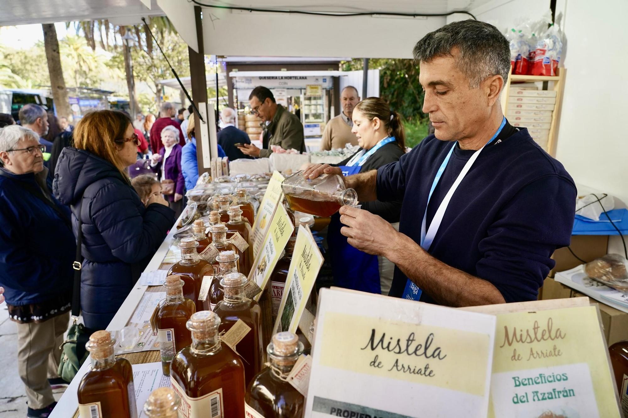 El Málaga CF visita la feria Sabor a Málaga